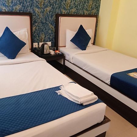 Hotel Janki International Sigra 2 Km From Kashi Vishwanath Temple 바라나시 외부 사진